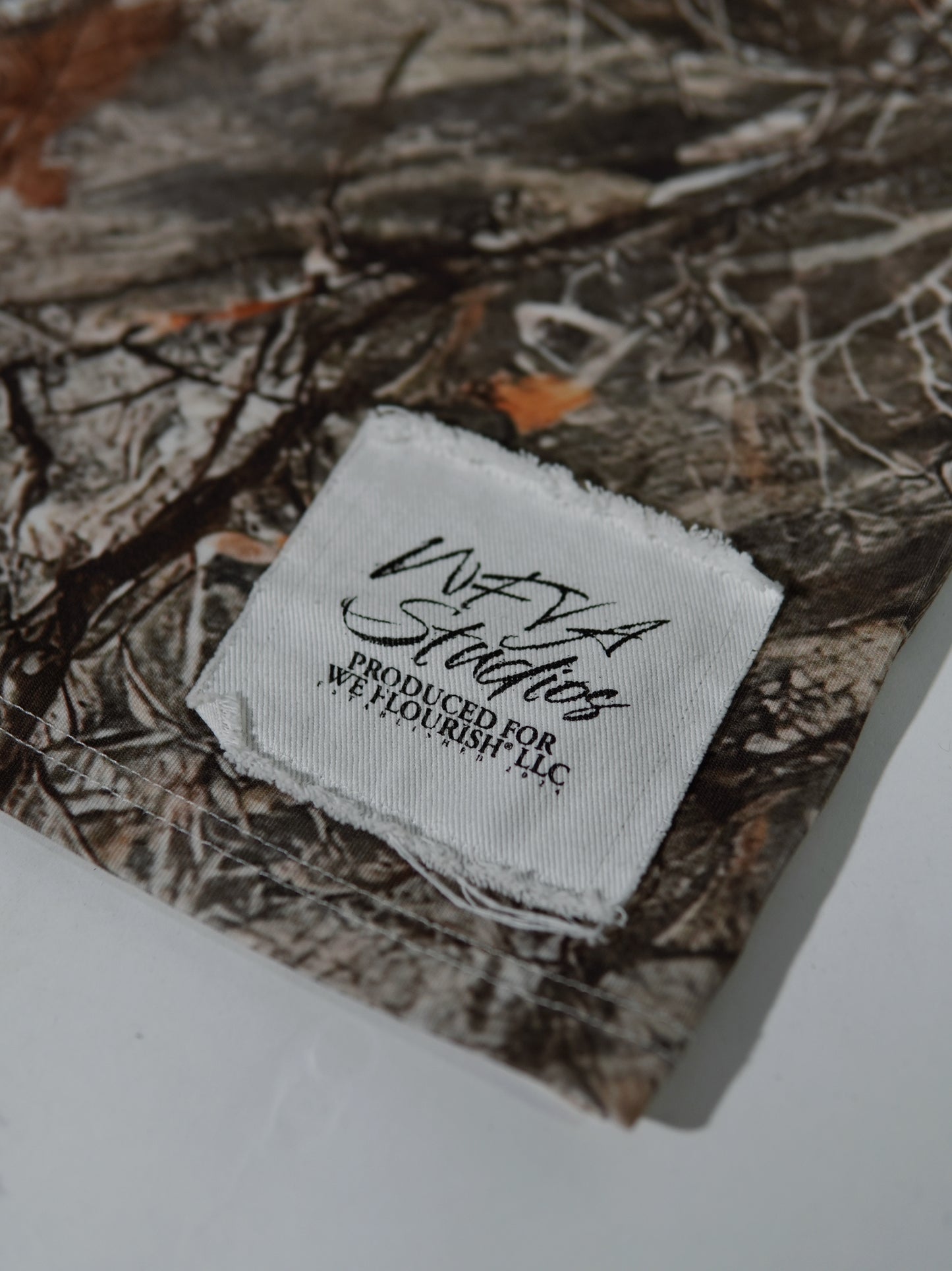 FLOURISH "TREE CAMO" TEE