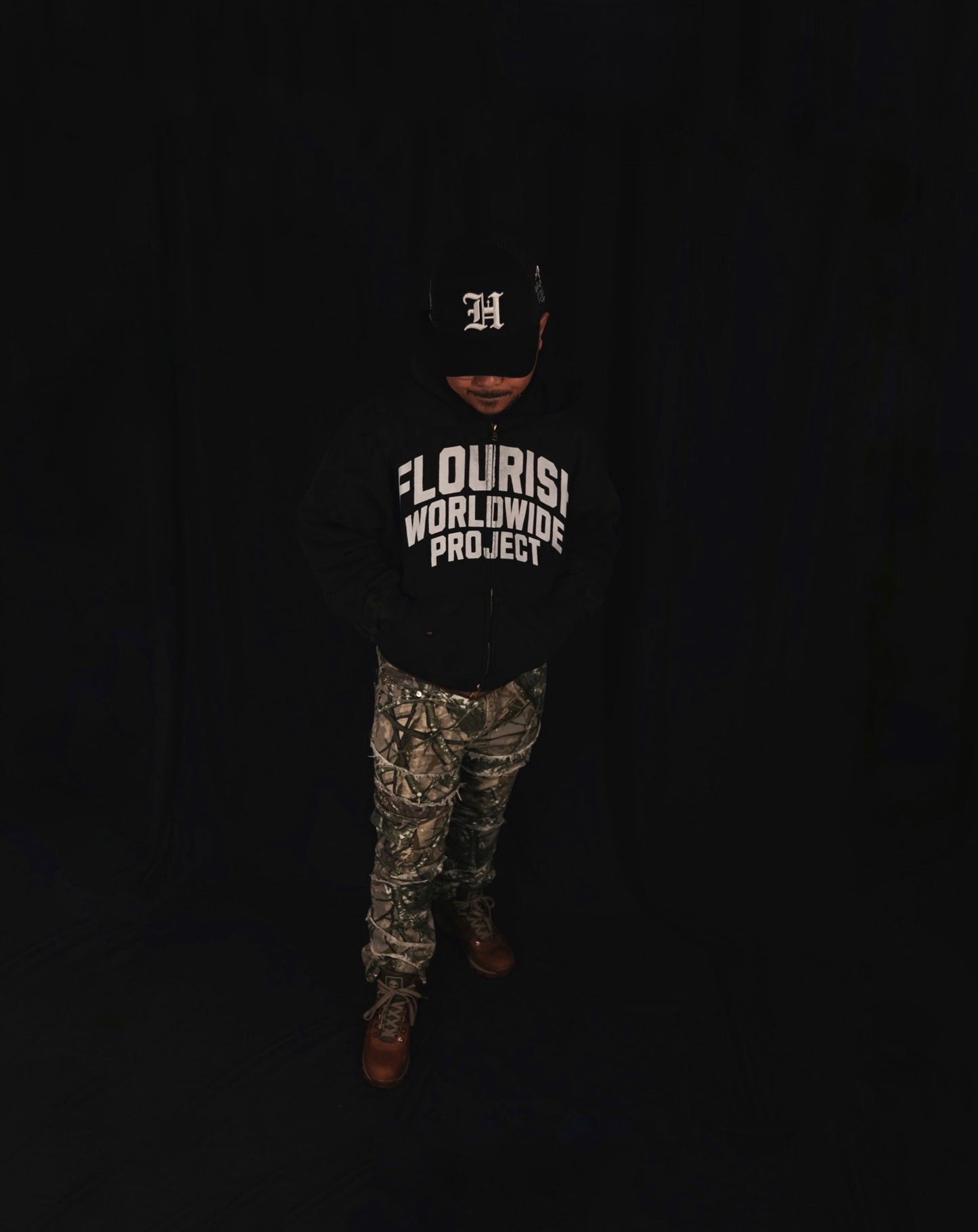 FLOURISH "WORLDWIDE PROJECT" ZIP HOODIE - WASHED BLACK