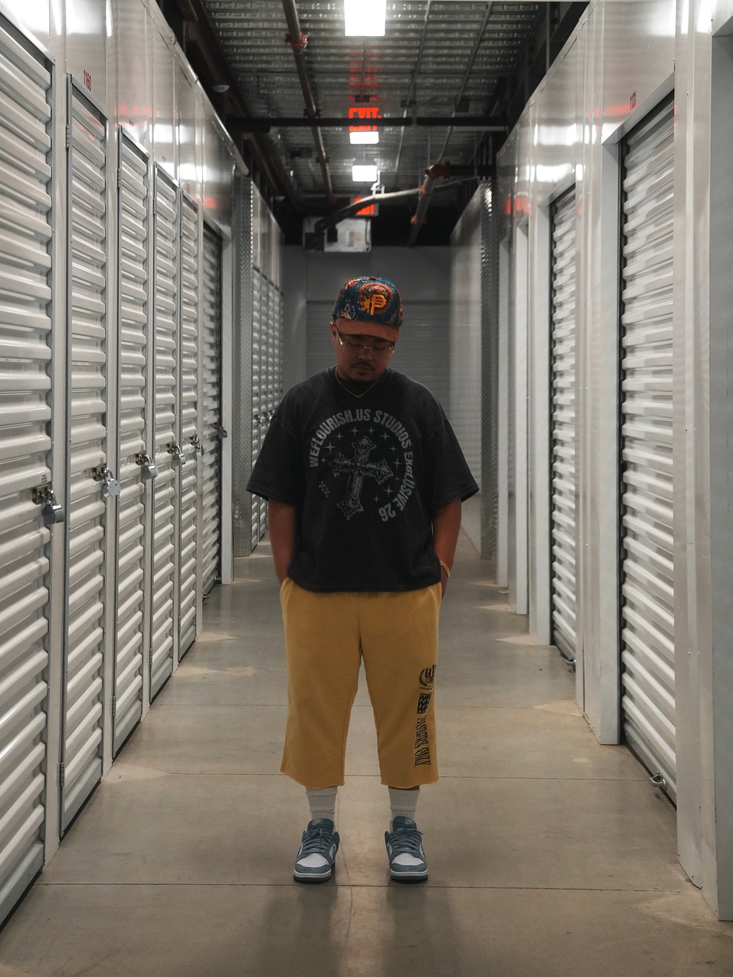 FLOURISH "DIVINE CROSS" WAFFLE TEE - SHADOW BLACK